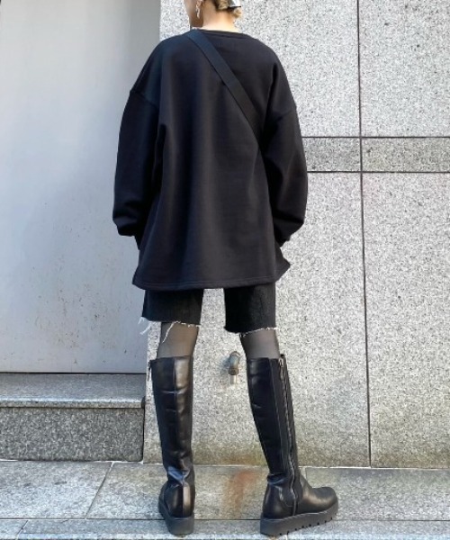 DANKE SCHON（ダンケシェーン）の「DankeSchon/ダンケシェーン/裏起毛クルーネックスウェット（スウェット・レディース・ブラック/ホワイト・FREE）」の3枚目の写真