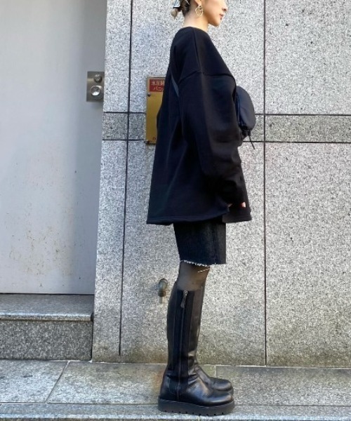 DANKE SCHON（ダンケシェーン）の「DankeSchon/ダンケシェーン/裏起毛クルーネックスウェット（スウェット・レディース・ブラック/ホワイト・FREE）」の12枚目の写真