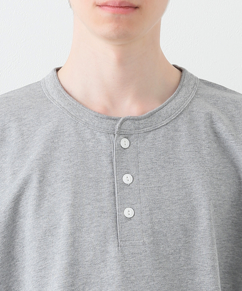 B.C STOCK(ベーセーストック)の「HENLEY/N BIG ロングスリーブTシャツ(Tシャツ/カットソー・メンズ・ホワイト/グレー・MEDIUM/LARGE)」の12枚目の写真
