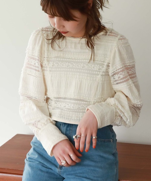 archives(アルシーヴ)の「フリルレース2WAYカーディガン(シャツ/ブラウス・レディース・ブラック/オフホワイト/アイボリー・MEDIUM)」の3枚目の写真