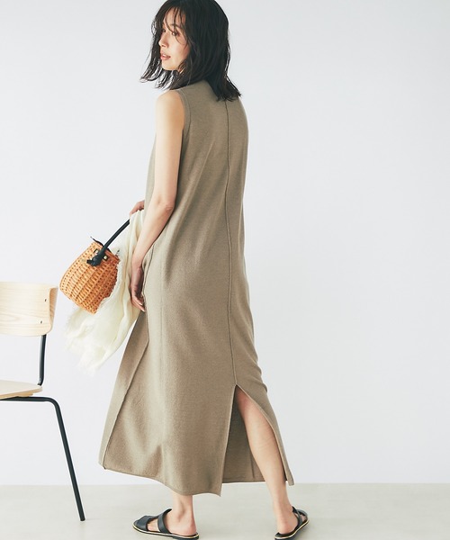 RIVE DROITE(リヴドロワ)の「テンセルリネンフレアニットワンピース(ワンピース・レディース・モカ/ベージュ系その他・FREE)」の19枚目の写真