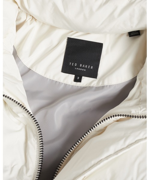 Ted Baker(テッドベーカー)の「SUPERG パデット ロングコート(ホワイト)(ダウンジャケット/コート・メンズ・ホワイト・2/4/3/5)」の7枚目の写真