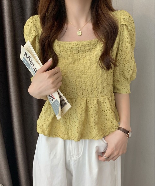 ibeul_（イベール）の「レースフレア コンパクトパフスリーブトップス（Tシャツ/カットソー・レディース・ホワイト/ライム/ブルー/アイボリー・FREE）」の4枚目の写真