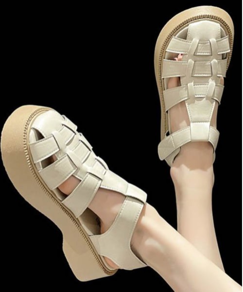 La-gemme(ラジェム)の「厚底グルカサンダル(サンダル・レディース・ブラック/オフホワイト/グリーン/カーキブラウン・38/39/35/36/37)」の2枚目の写真