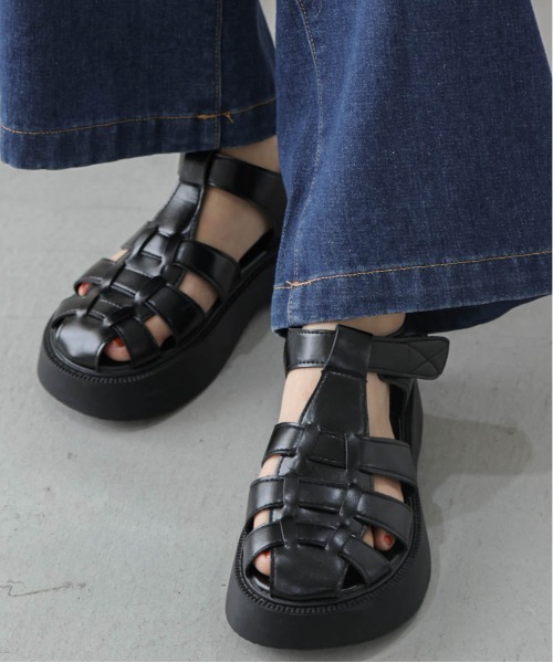 La-gemme(ラジェム)の「厚底グルカサンダル(サンダル・レディース・ブラック/オフホワイト/グリーン/カーキブラウン・38/39/35/36/37)」の3枚目の写真