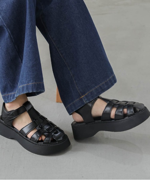 La-gemme(ラジェム)の「厚底グルカサンダル(サンダル・レディース・ブラック/オフホワイト/グリーン/カーキブラウン・38/39/35/36/37)」の11枚目の写真