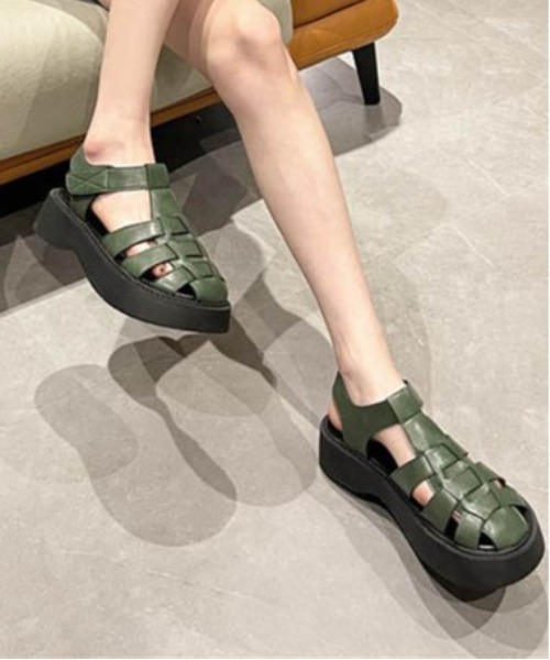 La-gemme(ラジェム)の「厚底グルカサンダル(サンダル・レディース・ブラック/オフホワイト/グリーン/カーキブラウン・38/39/35/36/37)」の16枚目の写真