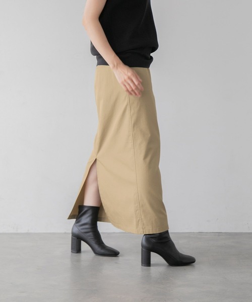 yuw(ユウ)の「チノマキシスカート 299035(スカート・レディース・ライトベージュ/ベージュ・LARGE/MEDIUM)」の1枚目の写真