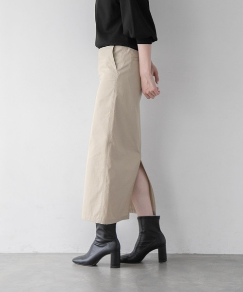 yuw(ユウ)の「チノマキシスカート 299035(スカート・レディース・ライトベージュ/ベージュ・LARGE/MEDIUM)」の3枚目の写真