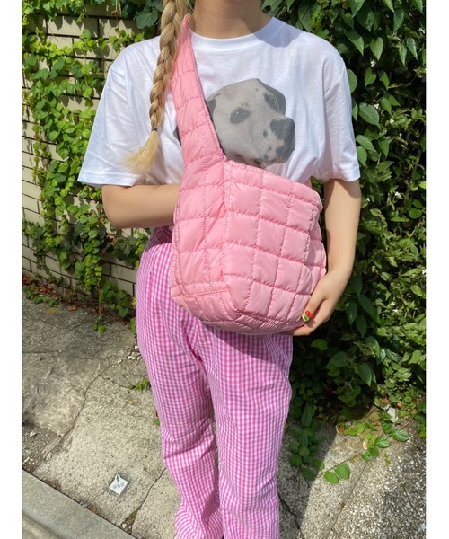 WC(ダブル シー)の「キルトショルダーバッグ(ショルダーバッグ・レディース・ホワイト/ブラック/サックスブルー/ピンク/グリーン・FREE)」の14枚目の写真