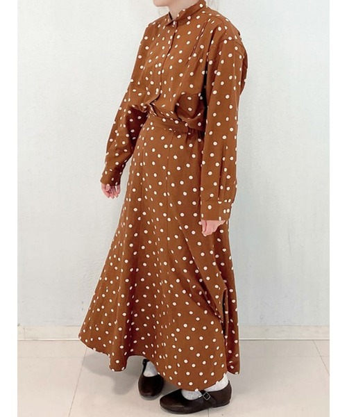 sm2rhythm（サマンサモスモスリズム）の「ドット柄丸襟シャツ（シャツ/ブラウス・レディース・ブラック/ブラウン/オフホワイト・ﾌﾘ-）」の5枚目の写真