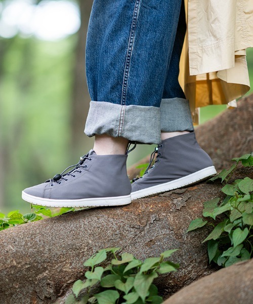 le coq sportif（ルコックスポルティフ）の「LA アルマ MID II T+R / 防水設計 コンパクト メンズ レディース ユニセックス シューズ スニーカー 靴 スポーツウェア（スニーカー・メンズ・グレー・25.0cm/23.0cm/26.0cm/27.0cm/24.0cm/28.0cm）」の5枚目の写真