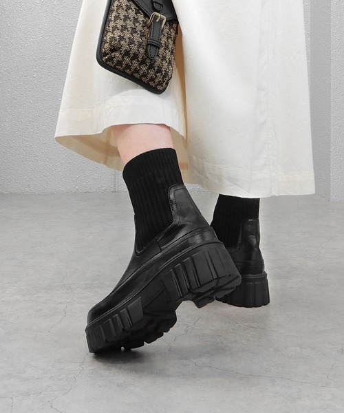 minia（ミニア）の「厚底リブソックスブーツ　◆（ブーツ・レディース・ブラック/ベージュ・S/M/L/LL）」の17枚目の写真