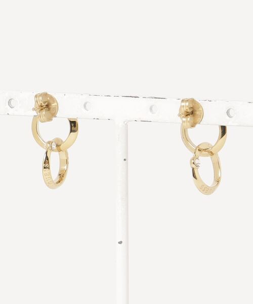 Guess(ゲス)の「FOREVER LINKS 20mm Double Circles Pendants Pierce(ピアス(両耳用)・レディース・ゴールド・ONE SIZE)」の3枚目の写真