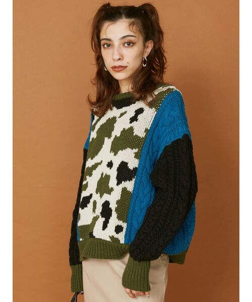 EVRIS（エヴリス）の「2WAYジャガードケーブルコンビニット（ニット/セーター・レディース・ブラック/カーキ・FREE）」の5枚目の写真