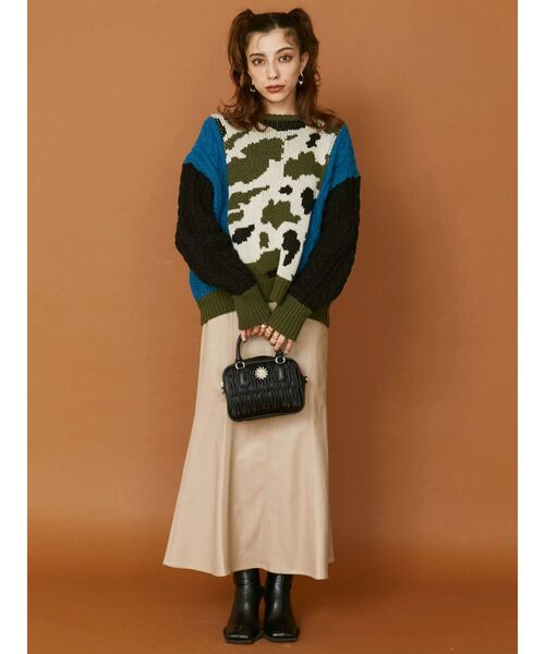 EVRIS（エヴリス）の「2WAYジャガードケーブルコンビニット（ニット/セーター・レディース・ブラック/カーキ・FREE）」の8枚目の写真