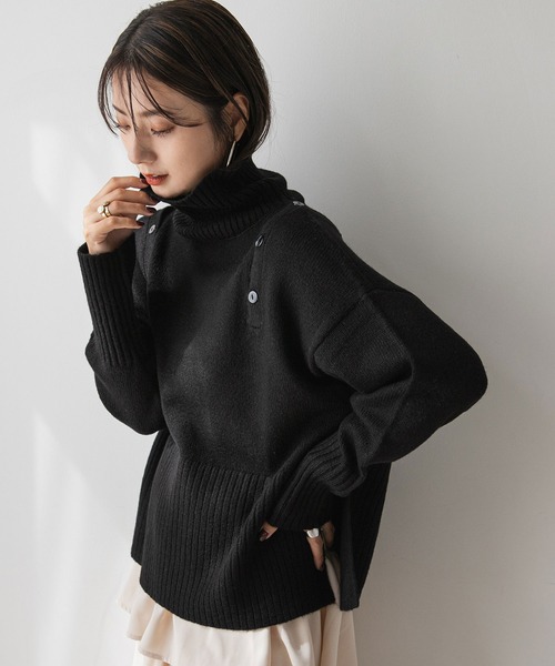 rectangle（レクタングル）の「２WAYショルダーボタンタートルニット（ニット/セーター・レディース・サンドベージュ/ブラック・FREE）」の3枚目の写真