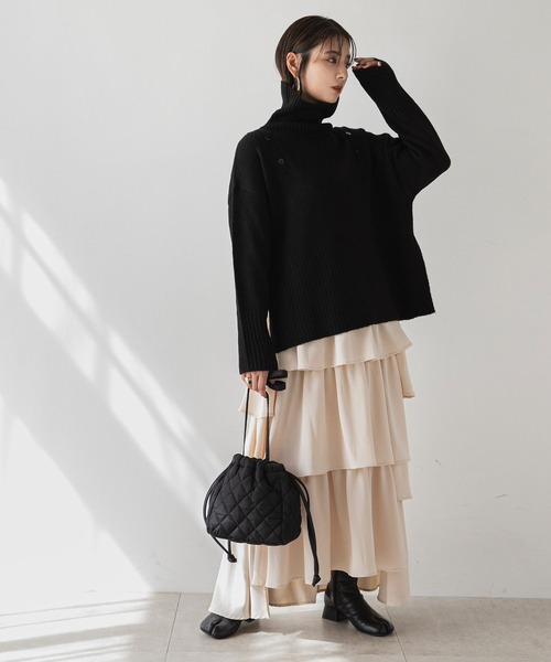 rectangle（レクタングル）の「２WAYショルダーボタンタートルニット（ニット/セーター・レディース・サンドベージュ/ブラック・FREE）」の5枚目の写真