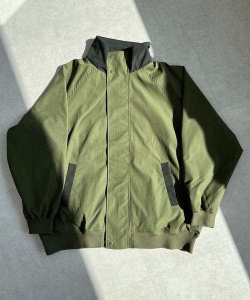 kutir(クティール)の「配色スタンドネックブルゾン(ブルゾン・メンズ・ブラック/ネイビー/カーキ・MEDIUM/LARGE)」の1枚目の写真