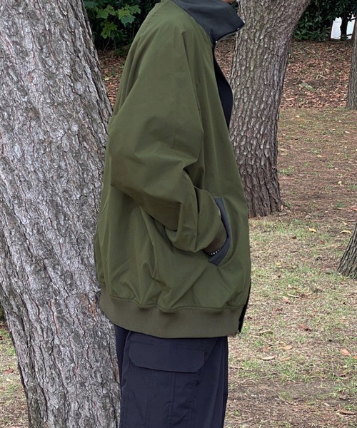 kutir(クティール)の「配色スタンドネックブルゾン(ブルゾン・メンズ・ブラック/ネイビー/カーキ・MEDIUM/LARGE)」の12枚目の写真