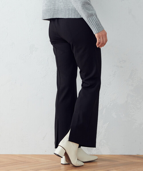 COMME CA ISM（コムサイズム）の「フレアパンツ（その他パンツ・レディース・レンガ/ブラック/グレイッシュベージュ・MEDIUM/SMALL/LARGE/X-LARGE/X-SMALL）」の2枚目の写真