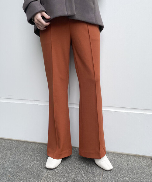 COMME CA ISM（コムサイズム）の「フレアパンツ（その他パンツ・レディース・レンガ/ブラック/グレイッシュベージュ・MEDIUM/SMALL/LARGE/X-LARGE/X-SMALL）」の4枚目の写真