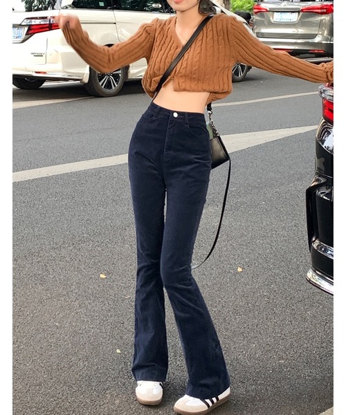 LAFFMO(ラフモ)の「コーデュロイフレアパンツ(その他パンツ・レディース・ピンク/ブラウン/ネイビー・MEDIUM/LARGE)」の15枚目の写真