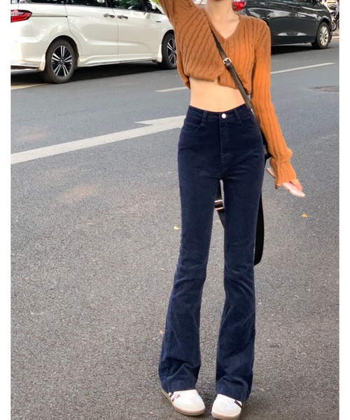 LAFFMO(ラフモ)の「コーデュロイフレアパンツ(その他パンツ・レディース・ピンク/ブラウン/ネイビー・MEDIUM/LARGE)」の14枚目の写真