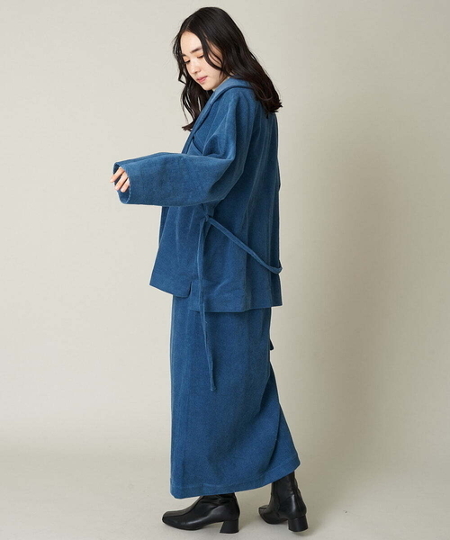 A de a.v.v（アードアー・ヴェ・ヴェ）の「［SET UP対応］コーデュロイラップスカート（スカート・レディース・ブルー/ブラック・36/38）」の4枚目の写真