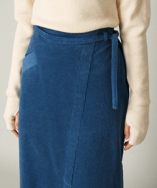A de a.v.v（アードアー・ヴェ・ヴェ）の「［SET UP対応］コーデュロイラップスカート（スカート・レディース・ブルー/ブラック・36/38）」の15枚目の写真