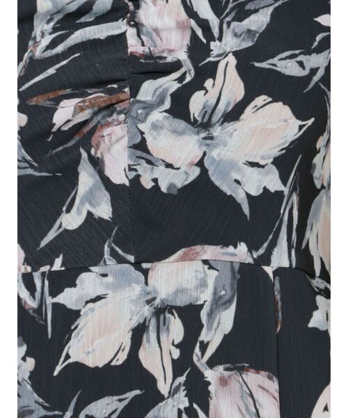 LAGUNAMOON(ラグナムーン)の「ニュアンスフラワーワンピース(ワンピース・レディース・アイボリー/ネイビー・SMALL/MEDIUM)」の19枚目の写真