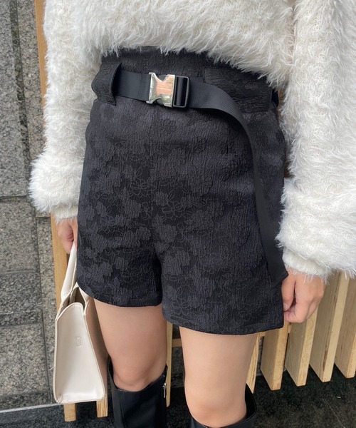 one after another NICE CLAUP(ワンアフターアナザーナイスクラップ)の「【ガチャベルトがセット】ダイバーショートパンツ(その他パンツ・レディース・グレー/ブラック系その他/ブラック・FREE)」の19枚目の写真