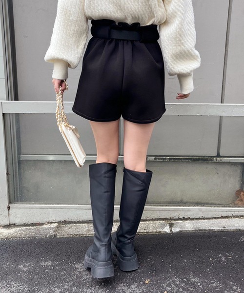 one after another NICE CLAUP(ワンアフターアナザーナイスクラップ)の「【ガチャベルトがセット】ダイバーショートパンツ(その他パンツ・レディース・グレー/ブラック系その他/ブラック・FREE)」の8枚目の写真