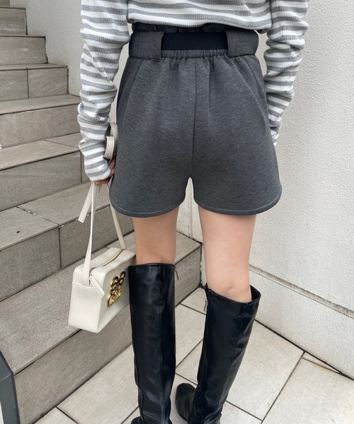 one after another NICE CLAUP(ワンアフターアナザーナイスクラップ)の「【ガチャベルトがセット】ダイバーショートパンツ(その他パンツ・レディース・グレー/ブラック系その他/ブラック・FREE)」の16枚目の写真