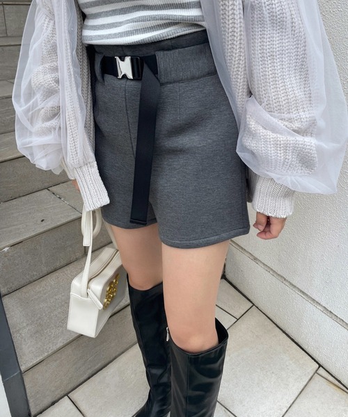 one after another NICE CLAUP(ワンアフターアナザーナイスクラップ)の「【ガチャベルトがセット】ダイバーショートパンツ(その他パンツ・レディース・グレー/ブラック系その他/ブラック・FREE)」の14枚目の写真