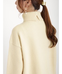 タートルネックニット