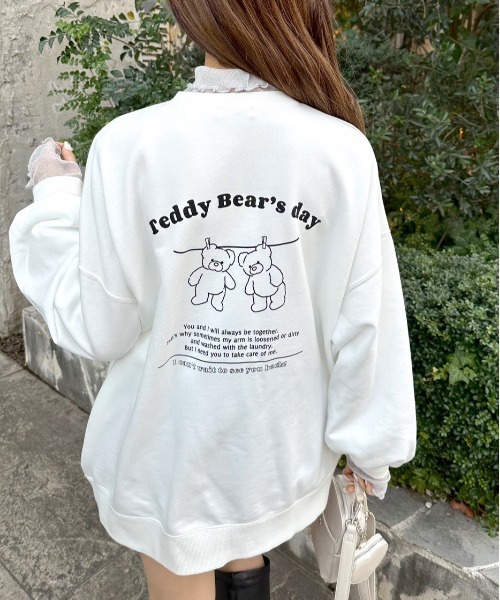 OLIVE des OLIVE（オリーブデオリーブ）の「【WEB限定カラー有】バックプリントチュニックスウェット（スウェット・レディース・ミント/オートミール/ホワイト/ピンク/オフホワイト・FREE）」の11枚目の写真