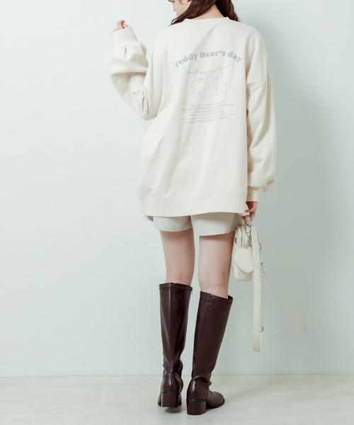 OLIVE des OLIVE（オリーブデオリーブ）の「【WEB限定カラー有】バックプリントチュニックスウェット（スウェット・レディース・ミント/オートミール/ホワイト/ピンク/オフホワイト・FREE）」の16枚目の写真