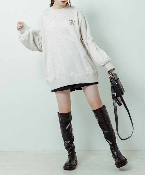 OLIVE des OLIVE（オリーブデオリーブ）の「【WEB限定カラー有】バックプリントチュニックスウェット（スウェット・レディース・ミント/オートミール/ホワイト/ピンク/オフホワイト・FREE）」の20枚目の写真