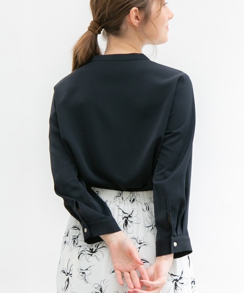 Honeys（ハニーズ）の「ピンタックブラウス（シャツ/ブラウス・レディース・ホワイト/グリーン/ライトグレー/ネイビー/オレンジ系その他・S/M/L/LL/3L）」の6枚目の写真