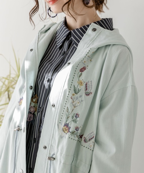 iS ScoLar(イズスカラー)の「531007:レース重ね刺繍スプリングコート(その他アウター・レディース・サックスブルー/アイボリー・M)」の9枚目の写真