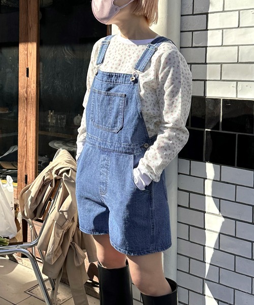 w closet(ダブルクローゼット)の「【Alley】デニムプリントミニサロペット(サロペット/オーバーオール・レディース・サックスブルー/ブルー・FREE)」の10枚目の写真