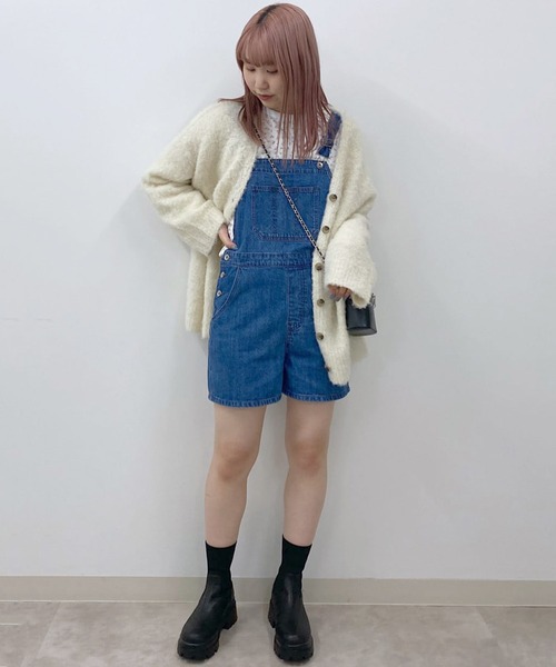 w closet(ダブルクローゼット)の「【Alley】デニムプリントミニサロペット(サロペット/オーバーオール・レディース・サックスブルー/ブルー・FREE)」の3枚目の写真