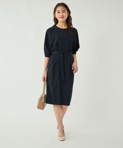 美品　グリーンレーベルリラクシング　ノーカラー　スカートスーツ　ネイビー　40 green label relaxing（グリーンレーベルリラクシング）の「カチリラ