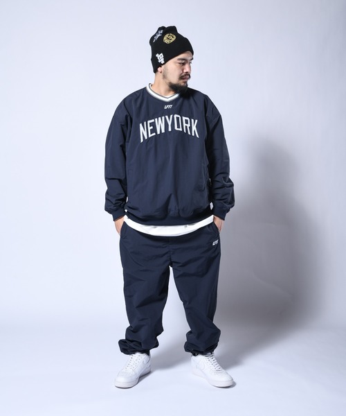 LFYT（エルエフワイティー）の「LFYT ラファイエット [Lafayette] - ナイロン Vネック ウィンドブレーカー プルオーバー [NYLON V-NECK WIND SHIRT]（ナイロンジャケット・メンズ・ベージュ/ネイビー/ブラック・X-LARGE/XX-LARGE/LARGE/MEDIUM）」の12枚目の写真