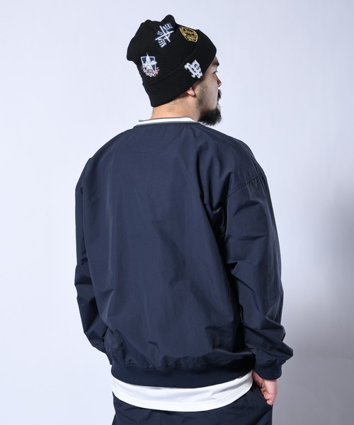 LFYT（エルエフワイティー）の「LFYT ラファイエット [Lafayette] - ナイロン Vネック ウィンドブレーカー プルオーバー [NYLON V-NECK WIND SHIRT]（ナイロンジャケット・メンズ・ベージュ/ネイビー/ブラック・X-LARGE/XX-LARGE/LARGE/MEDIUM）」の14枚目の写真