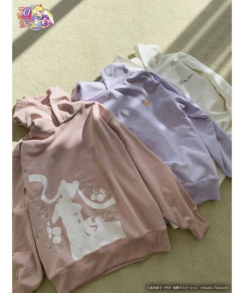 dazzlin（ダズリン）の「【セーラームーン】ランダムポイントアートフーディ（パーカー・レディース・ピンク/オフホワイト/パープル・FREE）」の13枚目の写真