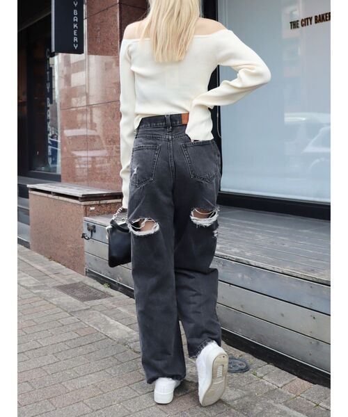 EVRIS(エヴリス)の「フロントジップオフショルニットトップス(ニット/セーター・レディース・ブラック/ホワイト/オレンジ/ブルー・FREE)」の14枚目の写真