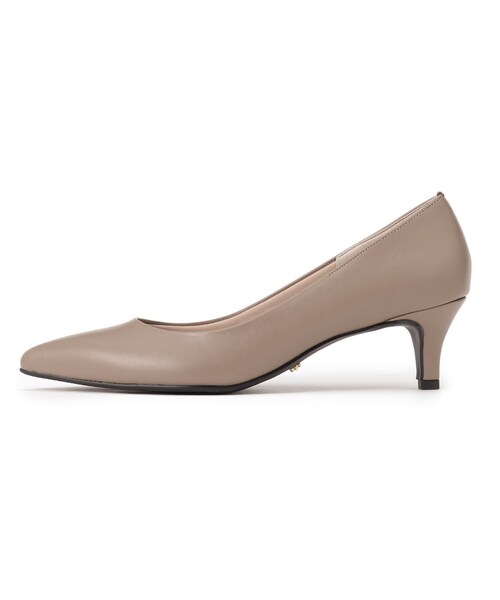 ESPERANZA（エスペランサ）の「履きやすい 疲れにくい 歩きやすいパンプス＜約5.5cmヒール＞ レイン対応 ブラックフォーマル　［サイズ21.0～26.0cm］（パンプス・レディース・ブラック/こしょう色系/ベージュ/ブラック系1・23.5cm/25.5cm/25.0cm/24.0cm/21.0cm/23.0cm/22.0cm/24.5cm/22.5cm/21.5cm/26.0cm）」の11枚目の写真