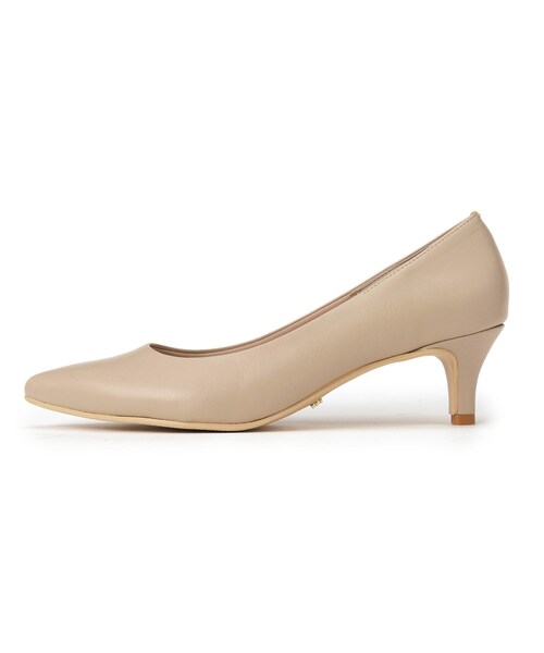 ESPERANZA（エスペランサ）の「履きやすい 疲れにくい 歩きやすいパンプス＜約5.5cmヒール＞ レイン対応 ブラックフォーマル　［サイズ21.0～26.0cm］（パンプス・レディース・ブラック/こしょう色系/ベージュ/ブラック系1・23.5cm/25.5cm/25.0cm/24.0cm/21.0cm/23.0cm/22.0cm/24.5cm/22.5cm/21.5cm/26.0cm）」の16枚目の写真